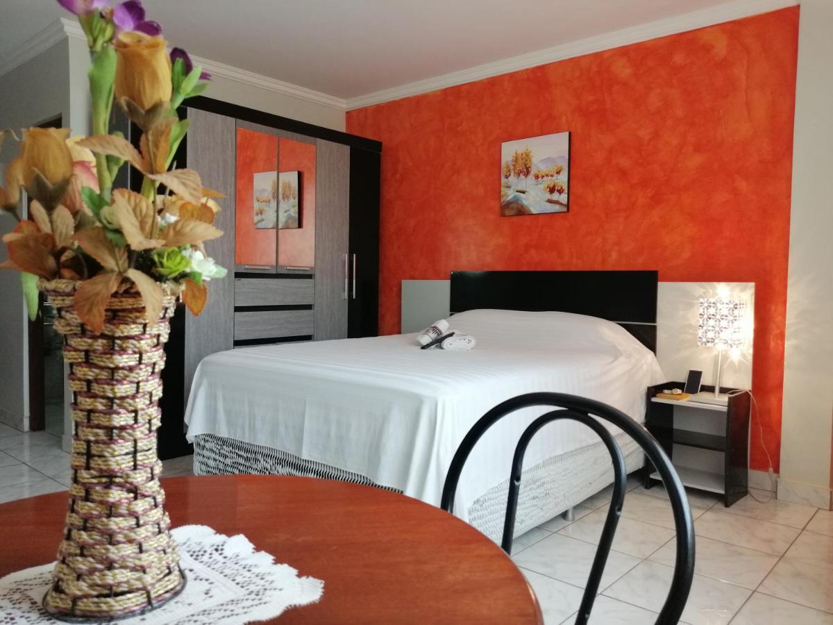 Dorado Hotel Cobija Buitenkant foto