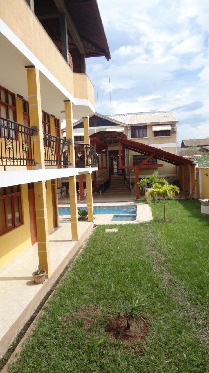 Dorado Hotel Cobija Buitenkant foto