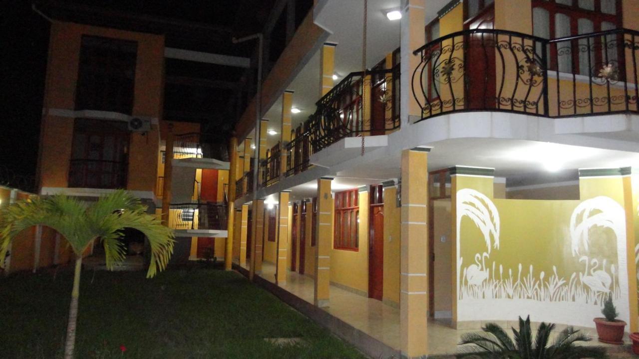 Dorado Hotel Cobija Buitenkant foto