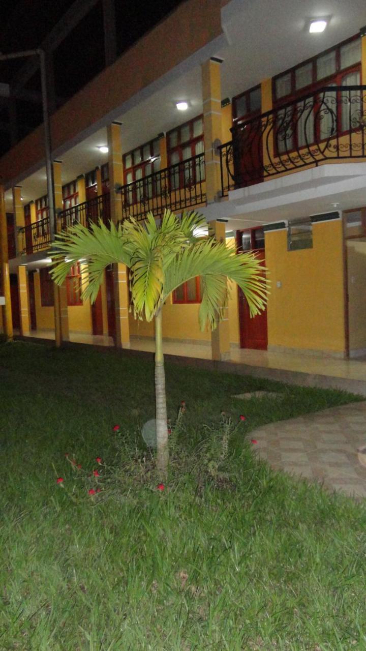 Dorado Hotel Cobija Buitenkant foto